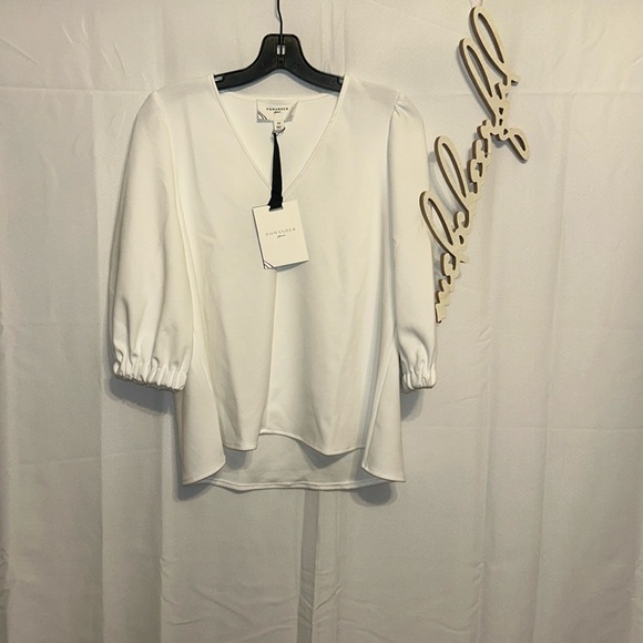 White Hollis Top
POMANDER PLACE - Picture 6 of 11